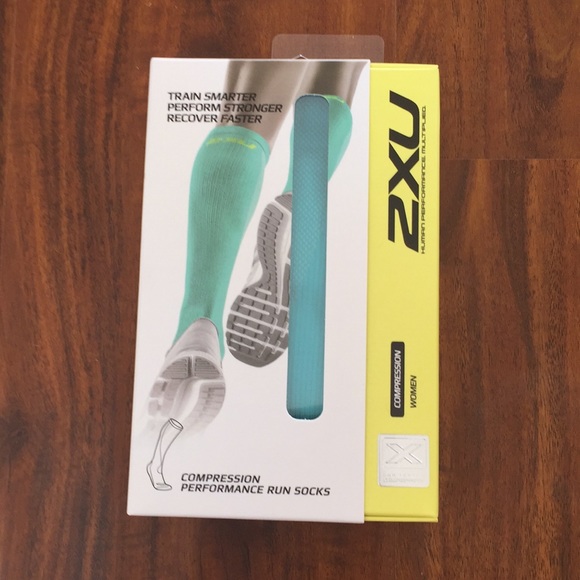 2XU Accessories - 2XU Compression Socks 2XU Accessories - 2XU Compression Socks